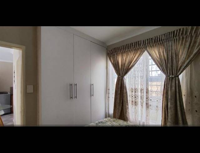 2 BEDROOM TOWNHOUSE FOR SALE IN ALLIANCE